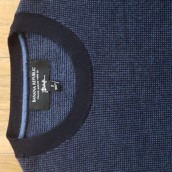 Banana Republic Birdseye Baruffa Merino Crewneck Sweater - Picture 2 of 4